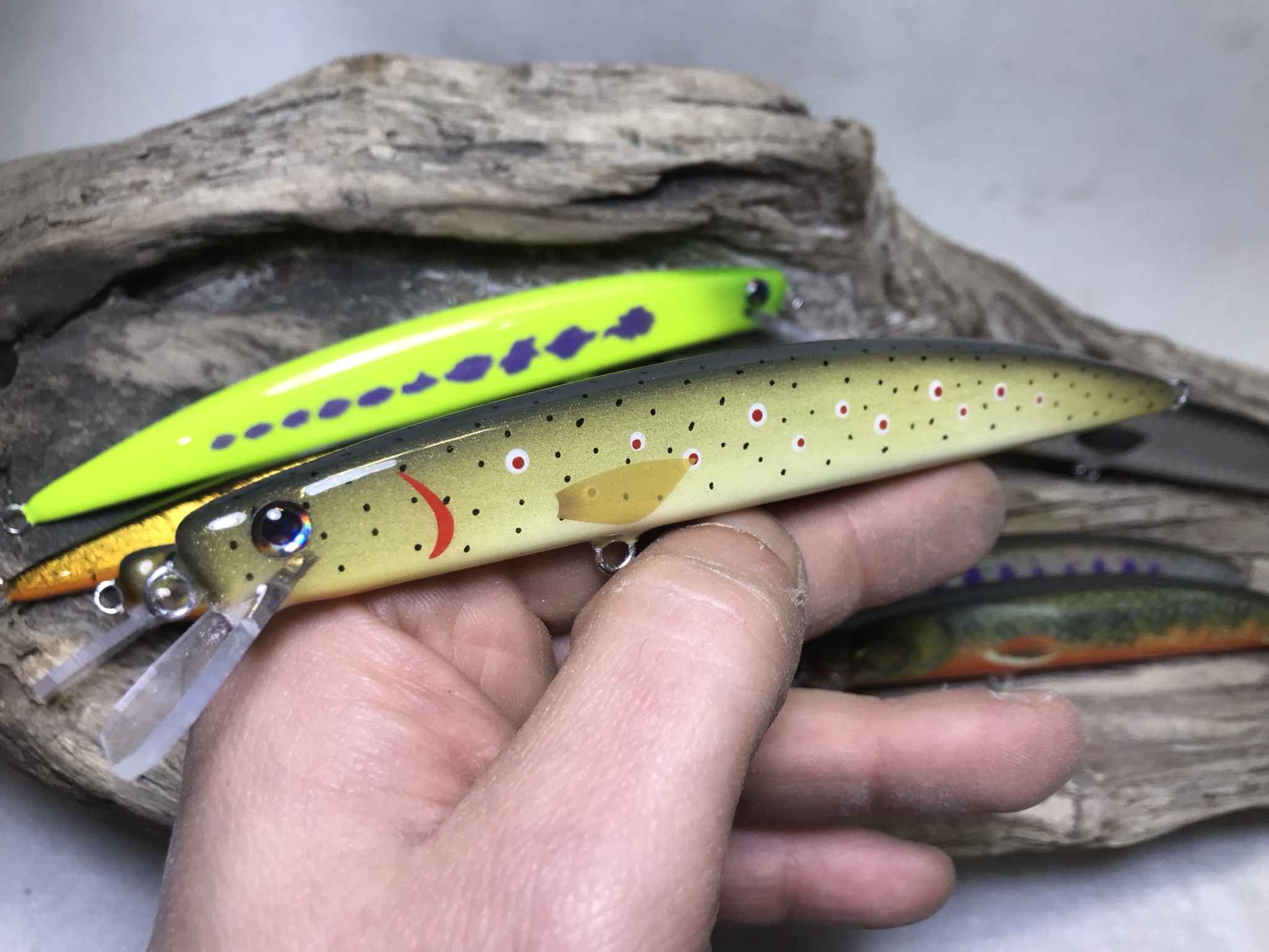 artificiali artigianali pesca spinning long jerk fiume lago trote marmorata cavedani black bass lucci luccio perca aspi siluri trota marmorata persico trota barracuda serra spigola tonno leccia made lures made italy